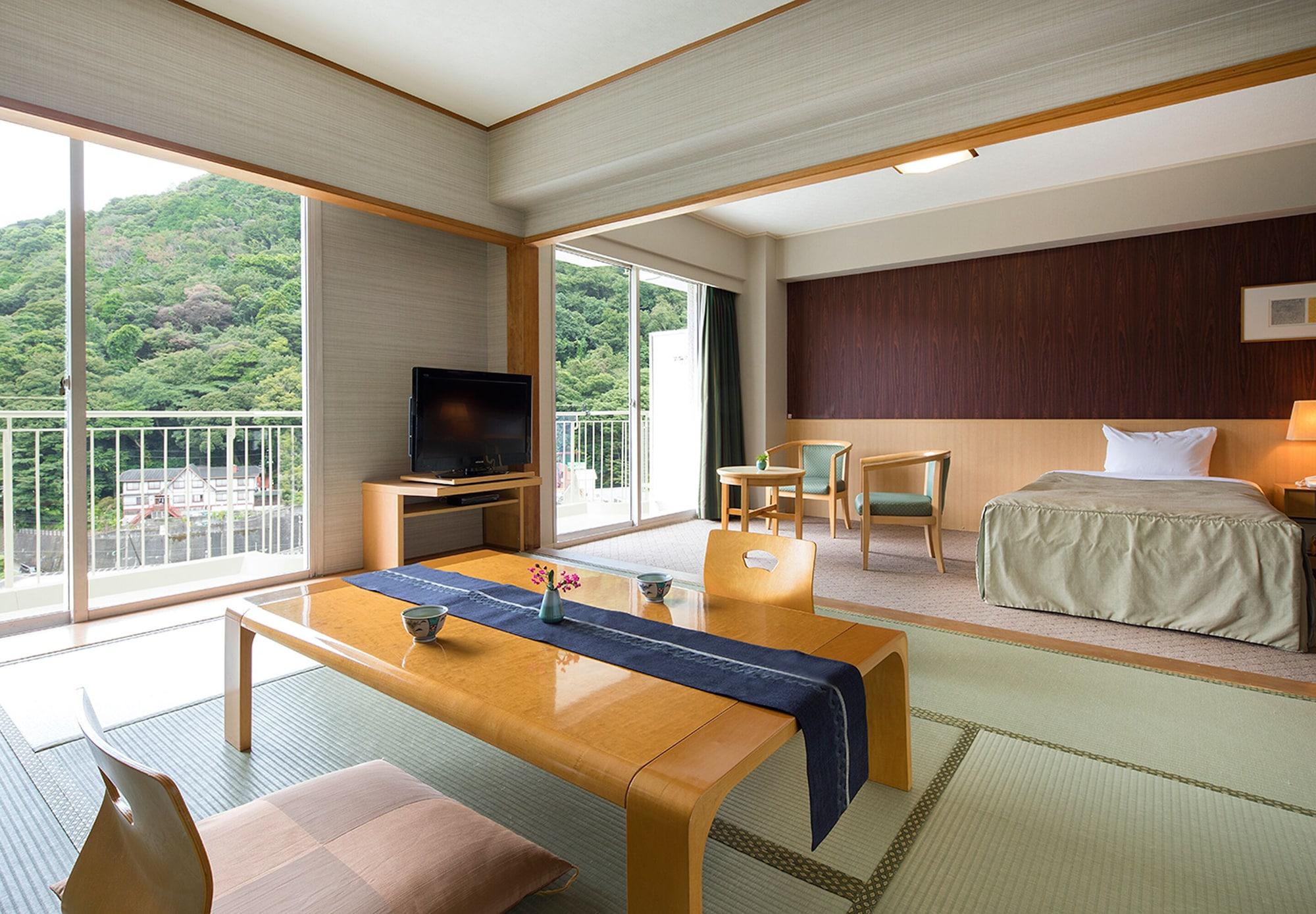 Yumoto Fujiya Hotel Hakone Exterior photo