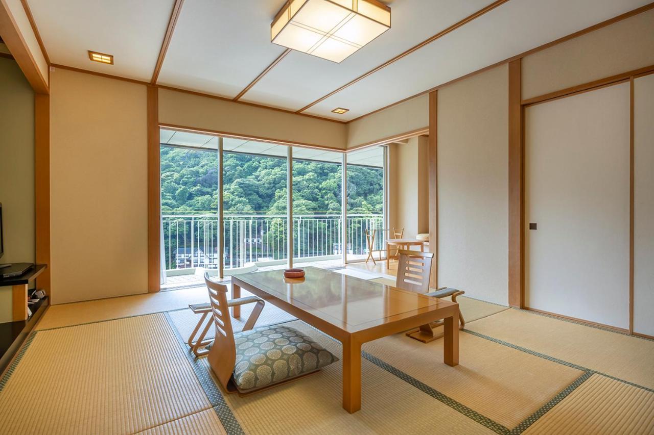 Yumoto Fujiya Hotel Hakone Exterior photo